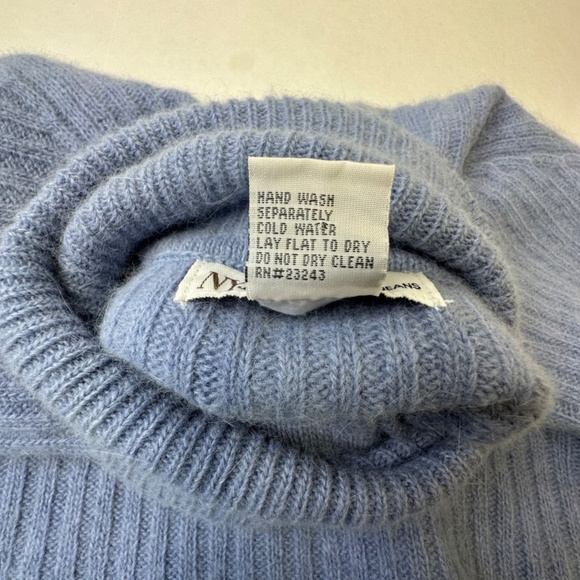 New York Jeans Blue Short Sleeve Lambwool and Angora Blend Sweater Top size Larg - Picture 6 of 9